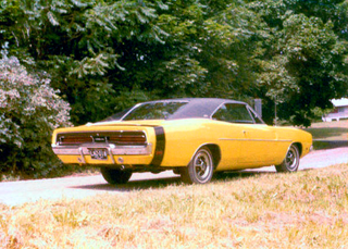 Illustration for article titled This $300 Dodge Charger Was The Perfect First Car